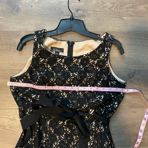 Vintage cocktail dress! - Picture 4 of 7